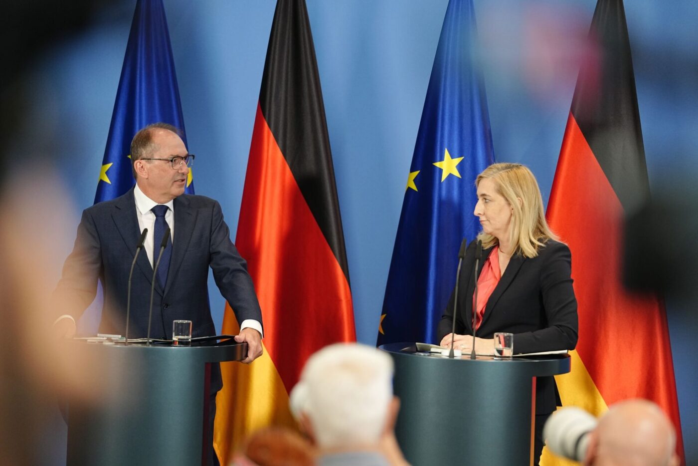 Die Reform der Gesetze, die die Befugnisse und Kontrolle der Nachrichtendienste regeln, war schon lange geplant.