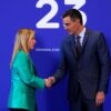 Italiens rechtsgerichtete Ministerpräsidenten Giorgia Meloni ordnete Grenzkontrollen zu Spanien wegen der Ceuta-Krise an. Ihr linker spanischer Kollege Pedro Sánchez ließ das nicht auf sich sitzen und zahlt mit gleicher Münze zurück. (Archivbild)