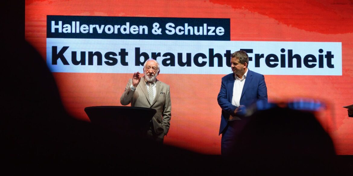An vier Abenden laden Schauspieler Dieter Hallervorden und Ministerpräsident Sven Schulze vor der Landtagswahl zum Gespräch.