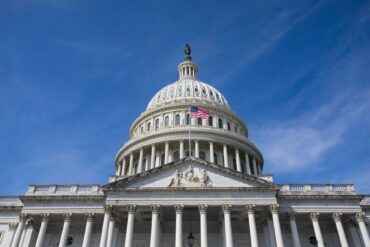 Der US-Senat hat mit deutlicher Mehrheit für ein Gesetz zu Russland-Sanktionen gestimmt. (Archivbild)