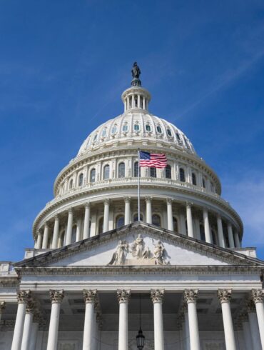 Der US-Senat hat mit deutlicher Mehrheit für ein Gesetz zu Russland-Sanktionen gestimmt. (Archivbild)