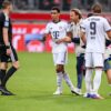 Musste nach wenigen Minuten wieder vom Feld: Jamal Musiala (M.).