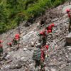 Rettungskräfte suchten fieberhaft nach Toten und Vermissten.