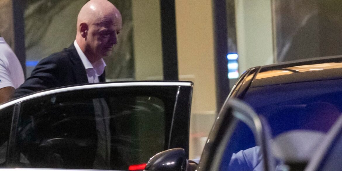 Umstrittener FIFA-Präsident Infantino besucht Frauen-AFCON-Spiel zwischen Malawi und Sambia in Marokko
