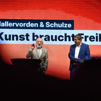 An vier Abenden laden Schauspieler Dieter Hallervorden und Ministerpräsident Sven Schulze vor der Landtagswahl zum Gespräch.