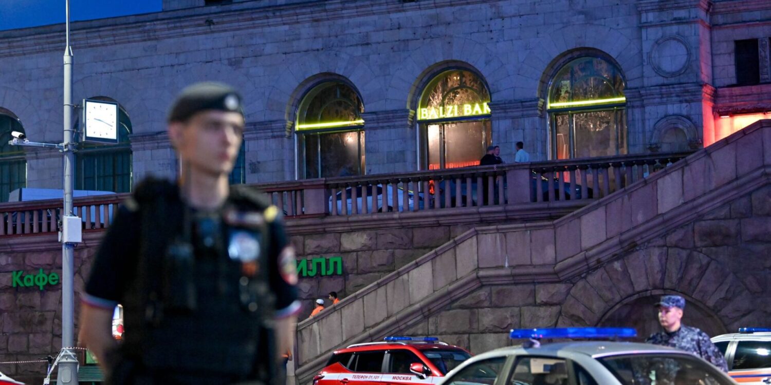 Mehrere Menschen kamen bei einer Explosion in Moskau ums Leben.