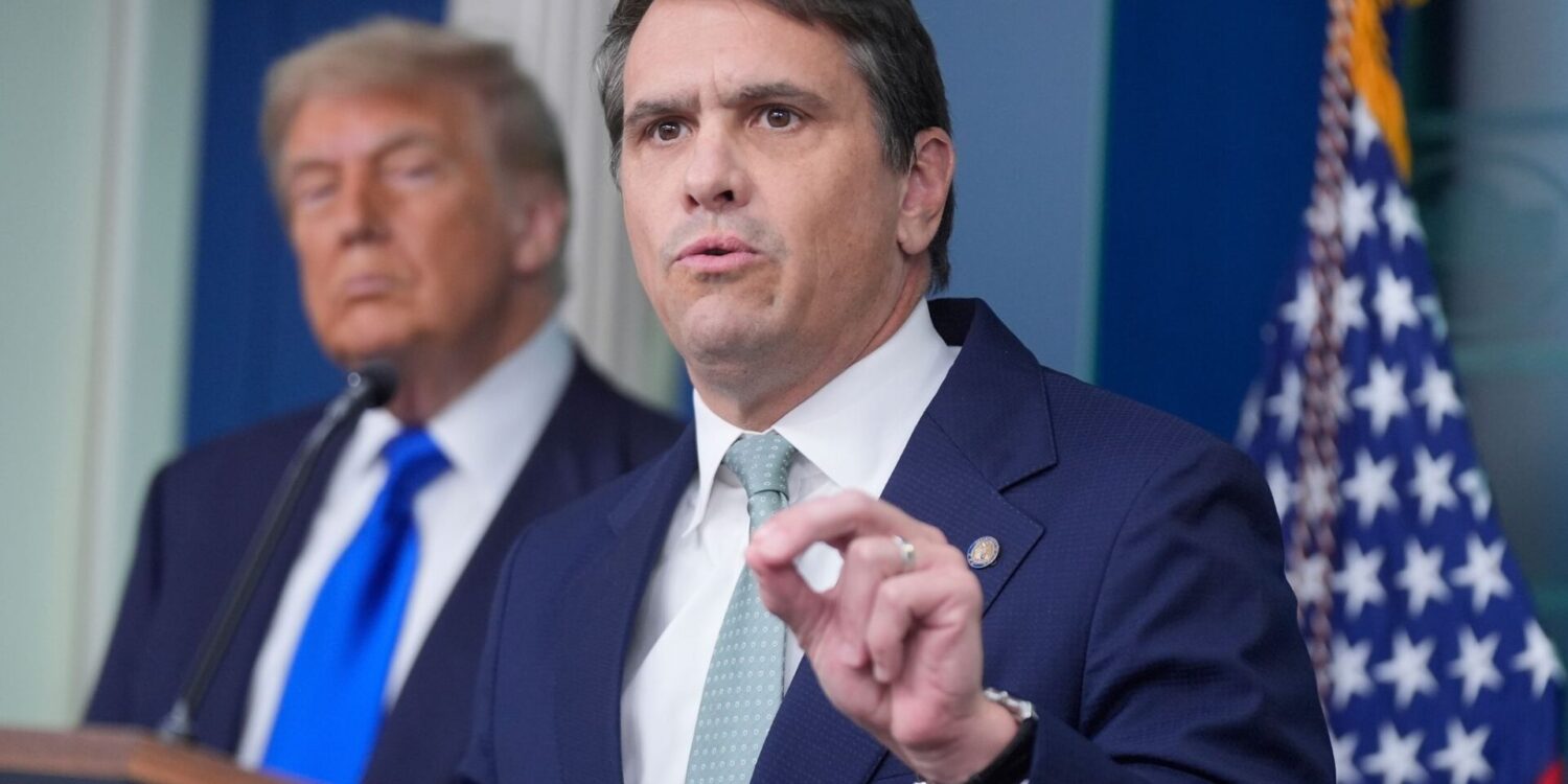 Der frühere Trump-Anwalt Todd Blanche soll im Amt des Justizministers bleiben. (Archivbild)
