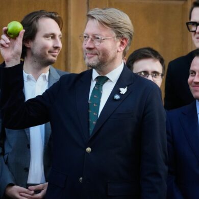 Die liberale Oppositionspartei Jabloko geht gegen ihren Ausschluss von der Parlamentswahl in Russland vor. (Archivbild)