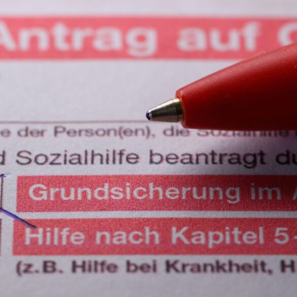 Der Großteil der Ausgaben floss in die Grundsicherung im Alter und Leistungen bei Erwerbsminderung. (Symbolbild)