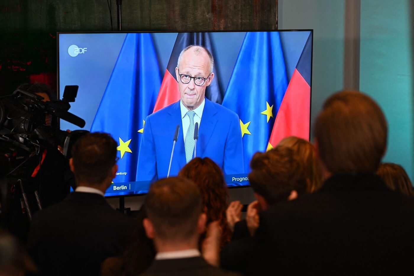 Das Statement des Kanzlers wurde auf der CDU-Wahlparty im Berliner Abgeordnetenhaus übertragen.