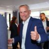 AfD-Kandidat Holm meldet Anspruch auf die Regierung an.