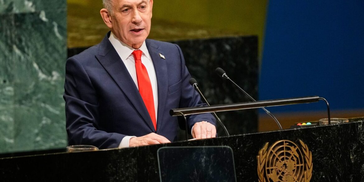 Rede vor lichten Reihen: Israels Ministerpräsident Netanjahu.