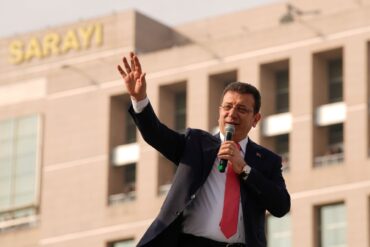 Ekrem Imamoglu ist der profilierteste Gegner von Langzeit-Präsident Erdogan. (Archivbild)