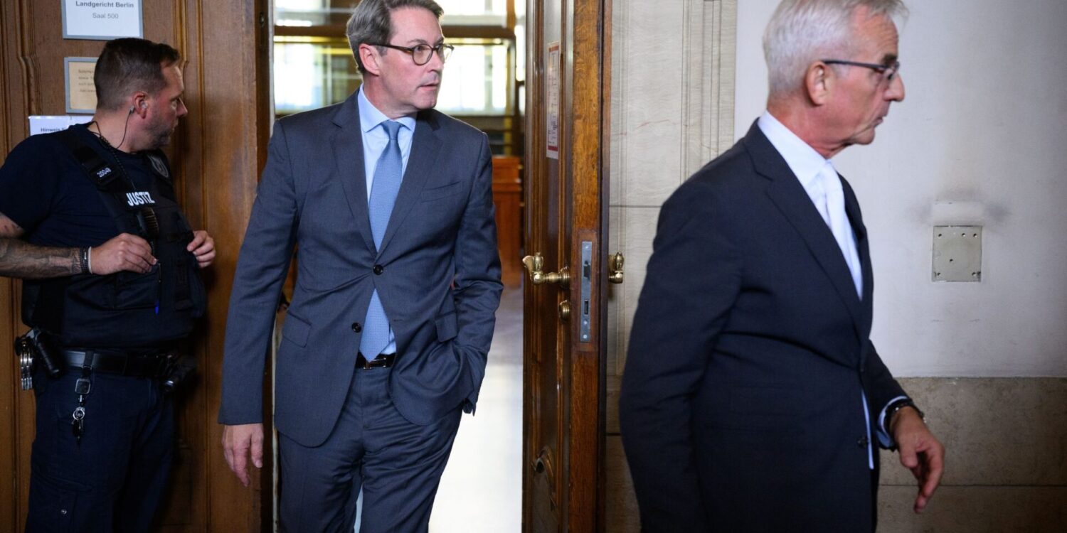 «Es nimmt mich emotional sehr mit, hier heute zu sitzen», sagte der frühere Bundesverkehrsminister Andreas Scheuer (CSU) vor Gericht.