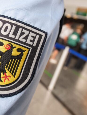 Die Bundespolizei muss die neuen EU-Grenzkontrollen an den Flughäfen umsetzen. (Foto: Illustration)