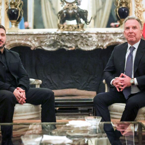 Die US-Vermittler Steve Witkoff und Jared Kushner reisen nach Worten des ukrainischen Präsidenten Wolodymyr Selenskyj am Sonntag nach Kiew. (Archivbild)