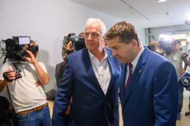 Ministerpräsident Sven Schulze und Fraktionschef Guido Heuer