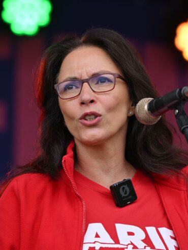 DGB-Chefin Yasmin Fahimi fordert die Regierung auf, die Sorgen der Menschen ernst zu nehmen. (Archivfoto)