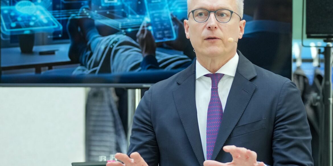Für Digitalminister Karsten Wildberger ist die sogenannte Eudi-Wallet eines der zentralen Projekte. (Archivbild)