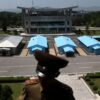 Seit Ende des Koreakriegs 1953 werden Nord- und Südkorea entlang der sogenannten demilitarisierten Zone (DMZ) getrennt - hier zu sehen von der nördlichen Seite.