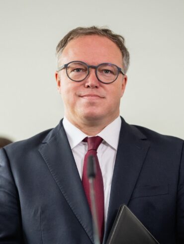 Thüringens Ministerpräsident Mario Voigt (CDU) dringt auf eine programmatische Neuaufstellung seiner Partei nach drei Wahlniederlagen bei Landtagswahlen. (Archivbild)