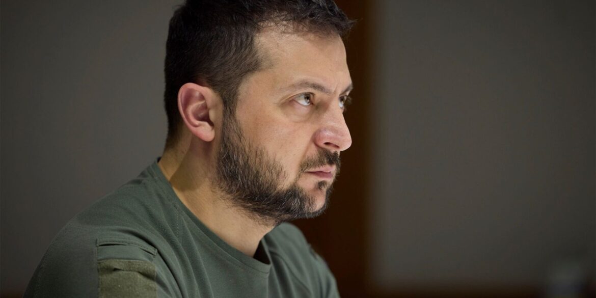 Nach einem direkten russischen Angriff auf die Zentrale des Geheimdienstes SBU hat Präsident Wolodymyr Selenskyj den SBU angewiesen, Russland «spiegelbildlich» zu antworten. (Archivbild)