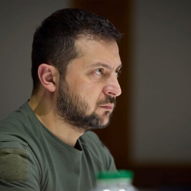 Nach einem direkten russischen Angriff auf die Zentrale des Geheimdienstes SBU hat Präsident Wolodymyr Selenskyj den SBU angewiesen, Russland «spiegelbildlich» zu antworten. (Archivbild)