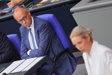 AfD-Chefin Alice Weidel sieht die schwarz-rote Koalition mit Kanzler Friedrich Merz am Ende. In der Generaldebatte im Bundestag in der vergangenen Woche kam es zum Schlagabtausch. (Archivbild)