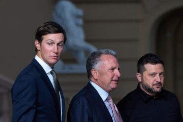 Im Scherz meinte Selenskyj, die Anwesenheit Witkoffs und Kushners habe «besser funktioniert als die Patriot-Flugabwehrsysteme».