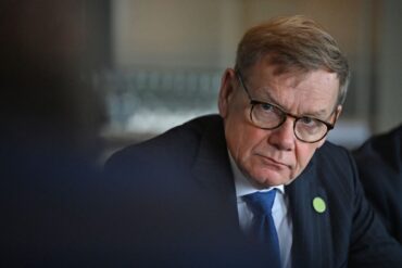 Außenminister Johann Wadephul (CDU) äußert sich am Rande des informellen EU-Außenministertreffens im irischen Wicklow vor Journalisten.