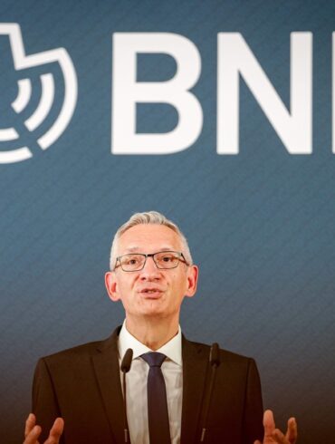 BND-Präsident Jäger sagt, die deutsche Öffentlichkeit müsse verstehen, «dass scheinbar zusammenhanglose hybride Aktivitäten strategisch miteinander verbundene feindselige Handlungen sind». (Archivfoto)