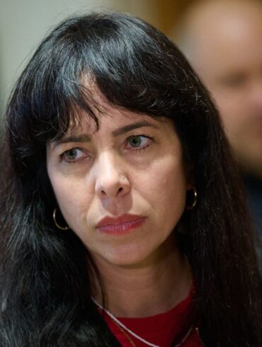 Elif Eralp will für die Linke in das Rote Rathaus in Berlin einziehen. (Archivbild)