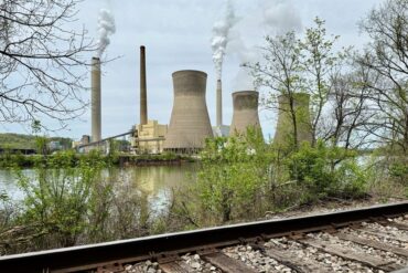 Die USA heben Vorschriften zum Ausstoß klimaschädlicher Treibhausgasemissionen auf. (Archivbild)