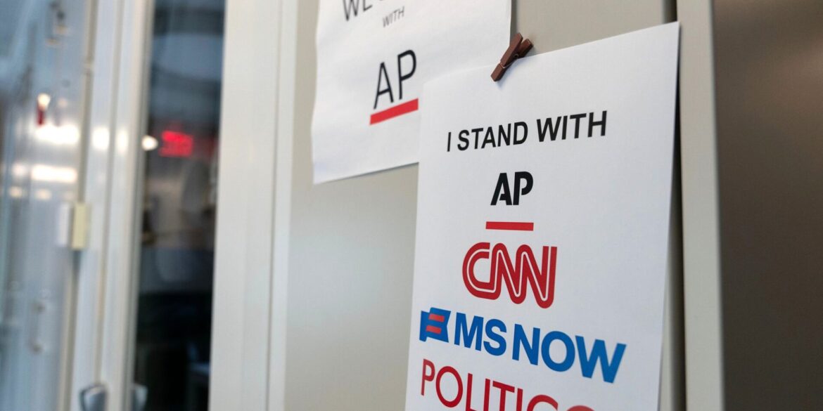 Andere Medien solidarisierten sich mit den geschassten Journalisten.