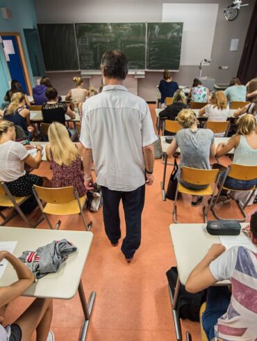 Für die Pisa-Studie werden weltweit Hunderttausende Schülerinnen und Schüler im Alter von 15 Jahren getestet. (Symbolbild)