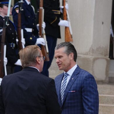 Pistorius trifft Hegseth im Pentagon