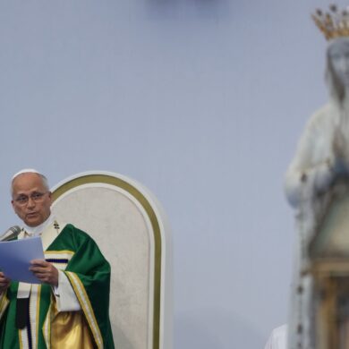Für anderthalb Tage ist Leo in Lourdes zu Besuch.