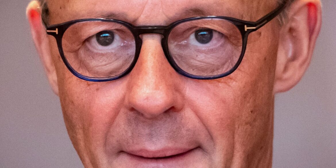 Die politische Zukunft von Kanzler Friedrich Merz bleibt ungewiss.