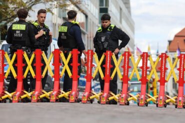 Bei verschiedenen Demos in Magdeburg werden Tausende Menschen erwartet. (Archivbild)