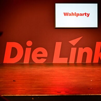 Ein bekanntes Clan-Mitglied war am Abend auf einer Wahlparty der Linken. (Symbolbild)