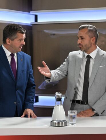 CDU-Spitzenkandidat Sven Schulze und AfD-Spitzenkandidat Ulrich Siegmund haben sich ein ausführliches Duell geliefert.