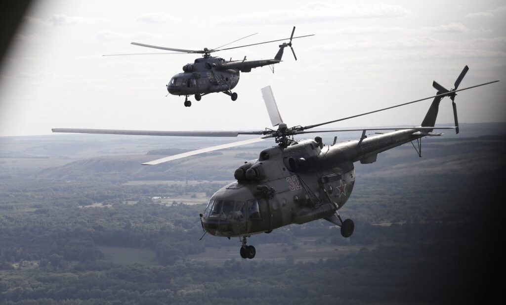 Ein russischer Militärhubschrauber vom Typ Mi-8 hat nach polnischen Angaben den Luftraum über dem Nato-Land verletzt. (Archivbild)