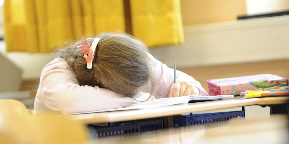 Viele Schüler fühlen sich erschöpft. (Symbolfoto)