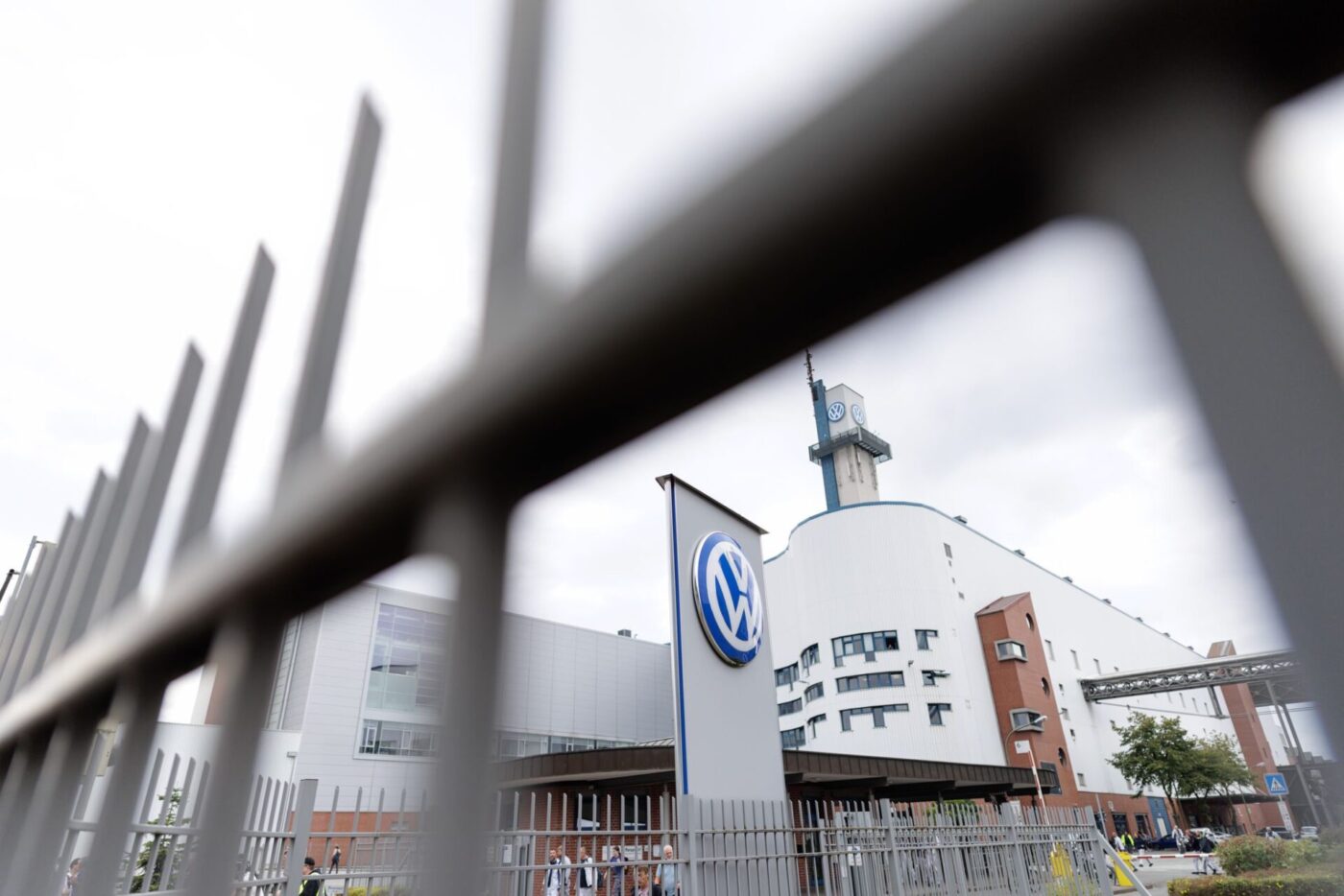 Soll zu einem Kompetenzzentrum für Sicherheits- und Verteidigungslösungen weiterentwickelt werden: Das VW-Werk in Osnabrück. (Archivbild)