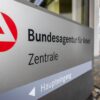 Die Zahl der Arbeitslosen in Deutschland ist im September wieder unter die Drei-Millionen-Grenze gefallen. (Archivbild)