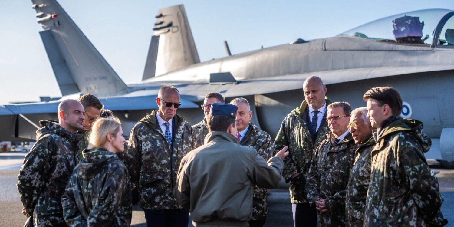 Am Rande des Gipfels besuchten Bundeskanzler Friedrich Merz und die anderen Teilnehmer den Luftwaffenstützpunkt Lapland Air Wing.
