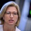 «Manuela Schwesigs Aufholjagd ist genauso wie das hohe AfD-Ergebnis ein Signal, das Berlin jetzt verstehen muss», sagt Rehlinger. (Archivbild)