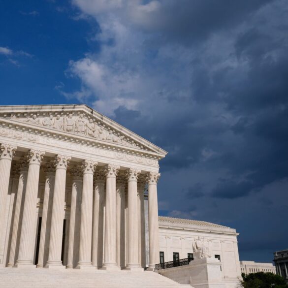 Der Supreme Court beschert der Trump-Regierung im Rechtsstreit um ihre Pläne für striktere Briefwahlregeln eine Niederlage. (Archivbild)