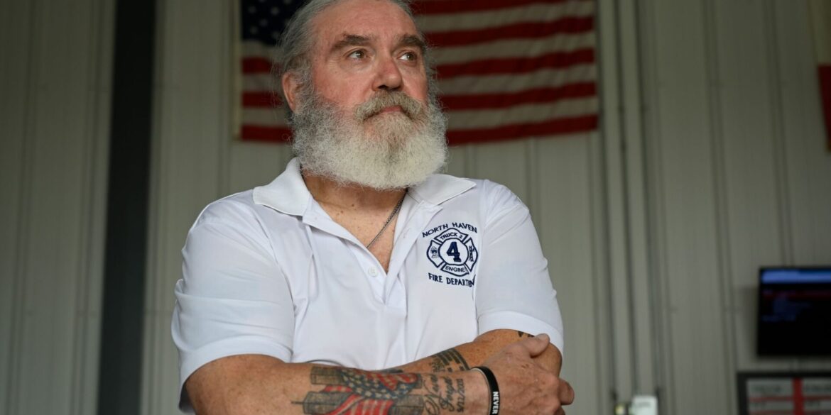 Achtmal hat sich Curt Andrews schon Hautkrebs entfernen lassen müssen - an den Stellen seines Körpers, die vor 25 Jahren dem Staub ausgesetzt waren, den die Anschläge auf die Türme des World Trade Centers verursacht haben.