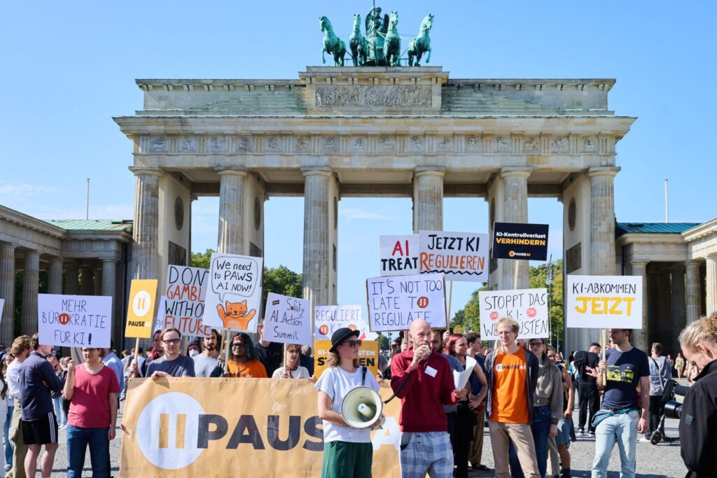 Geld vom Bund gibt es unter anderem für die Absicherung von Demonstrationen.